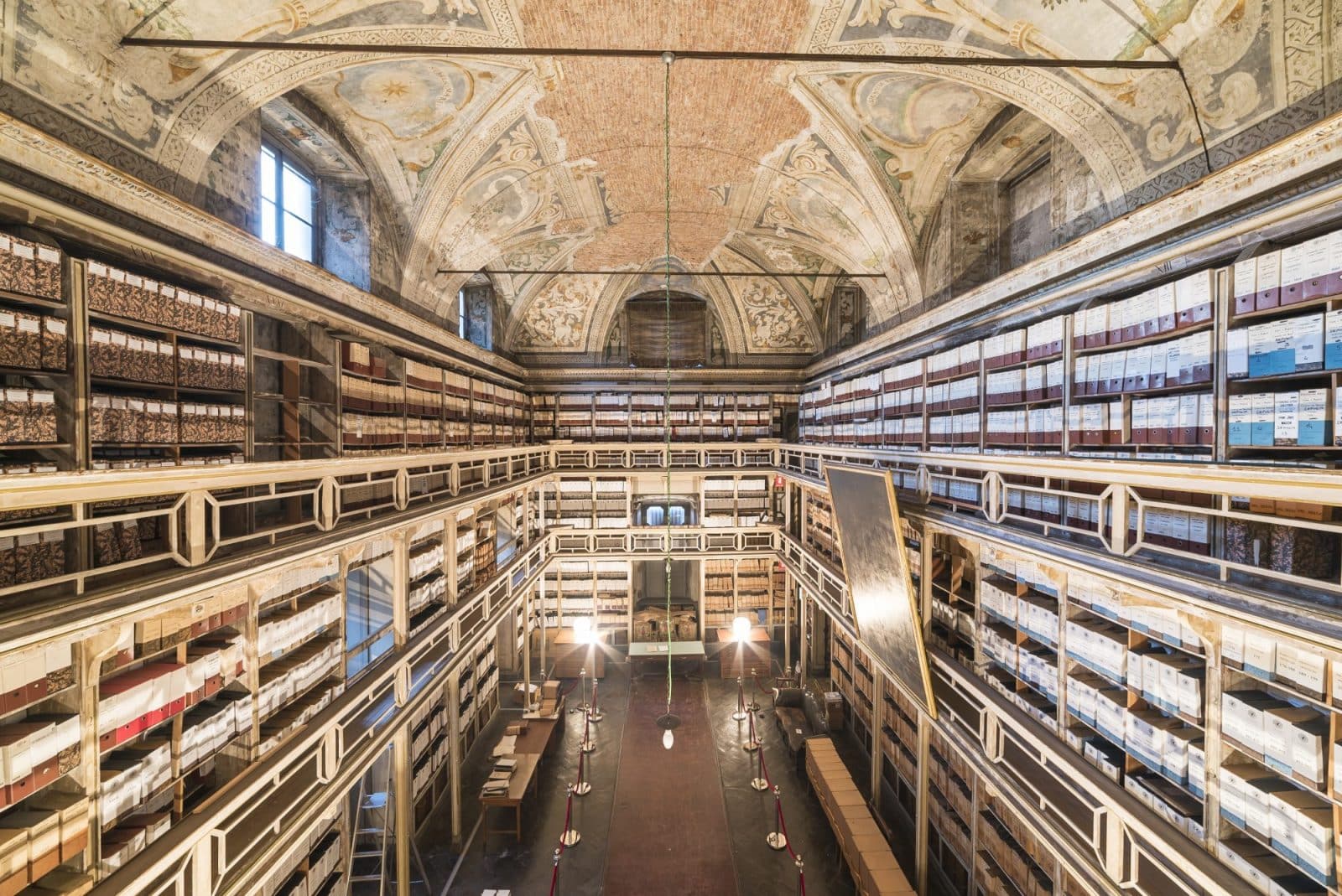 L’archivio storico e il cimitero sotterraneo di Cà Granda