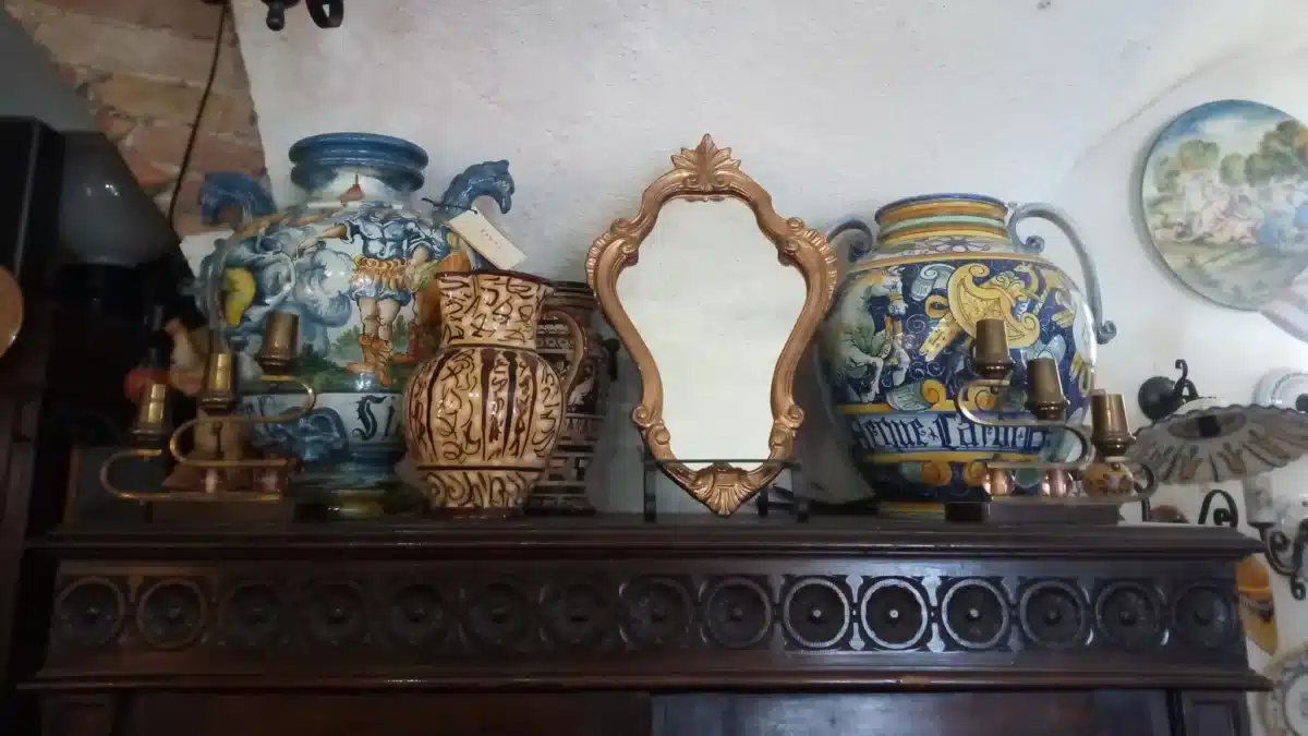 mercatini vintage Milano - curiosità d'altri tempi