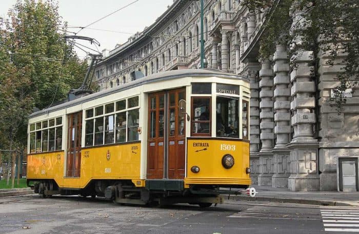 Milano nuovo tram VS tram storico