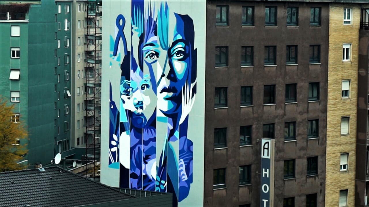 Milano: il murales “Blu Wall” dedicato alla consapevolezza sull’autismo