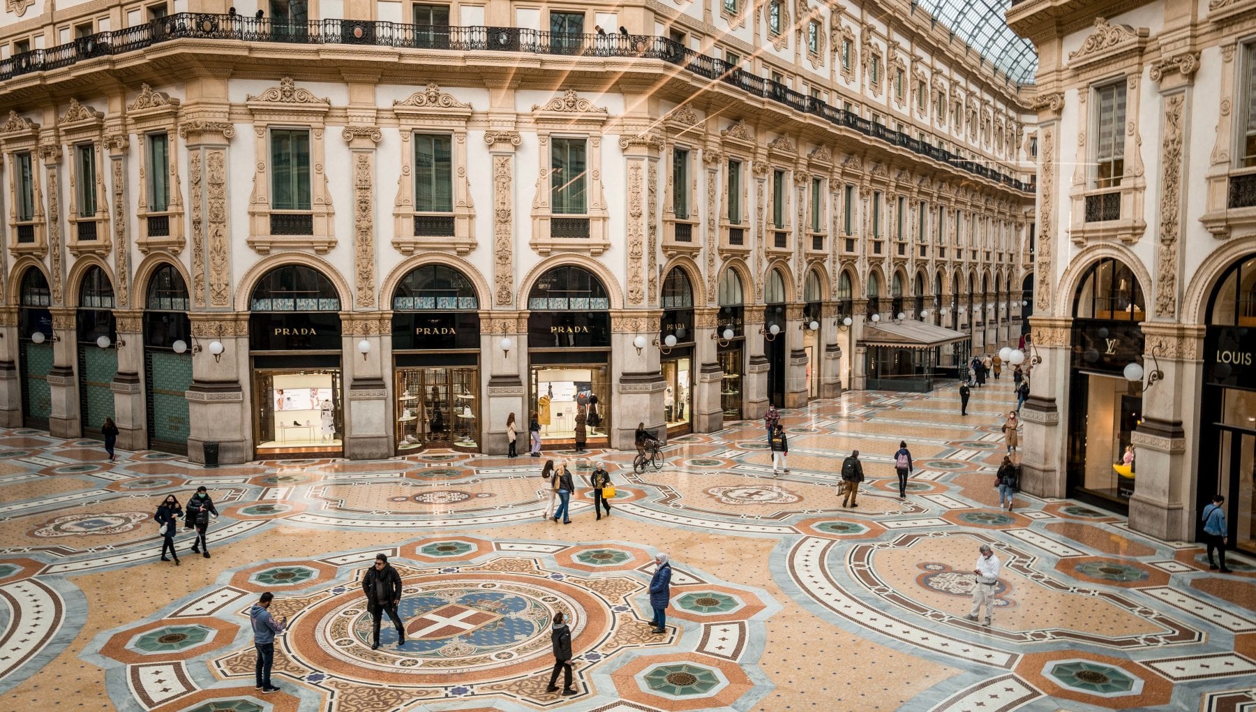 Confcommercio: Milano è come se fosse in lockdown