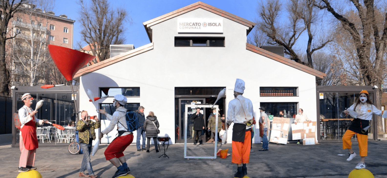 Milano: riapre il Mercato comunale dell’Isola