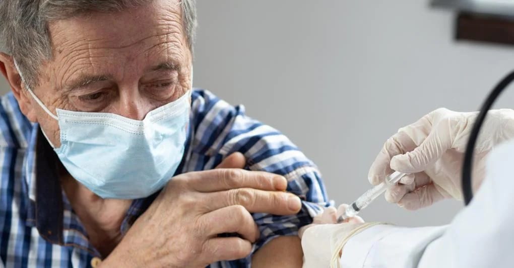 Obbligo vaccinale over 50: da oggi il via al provvedimento