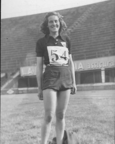 statua di margherita hack