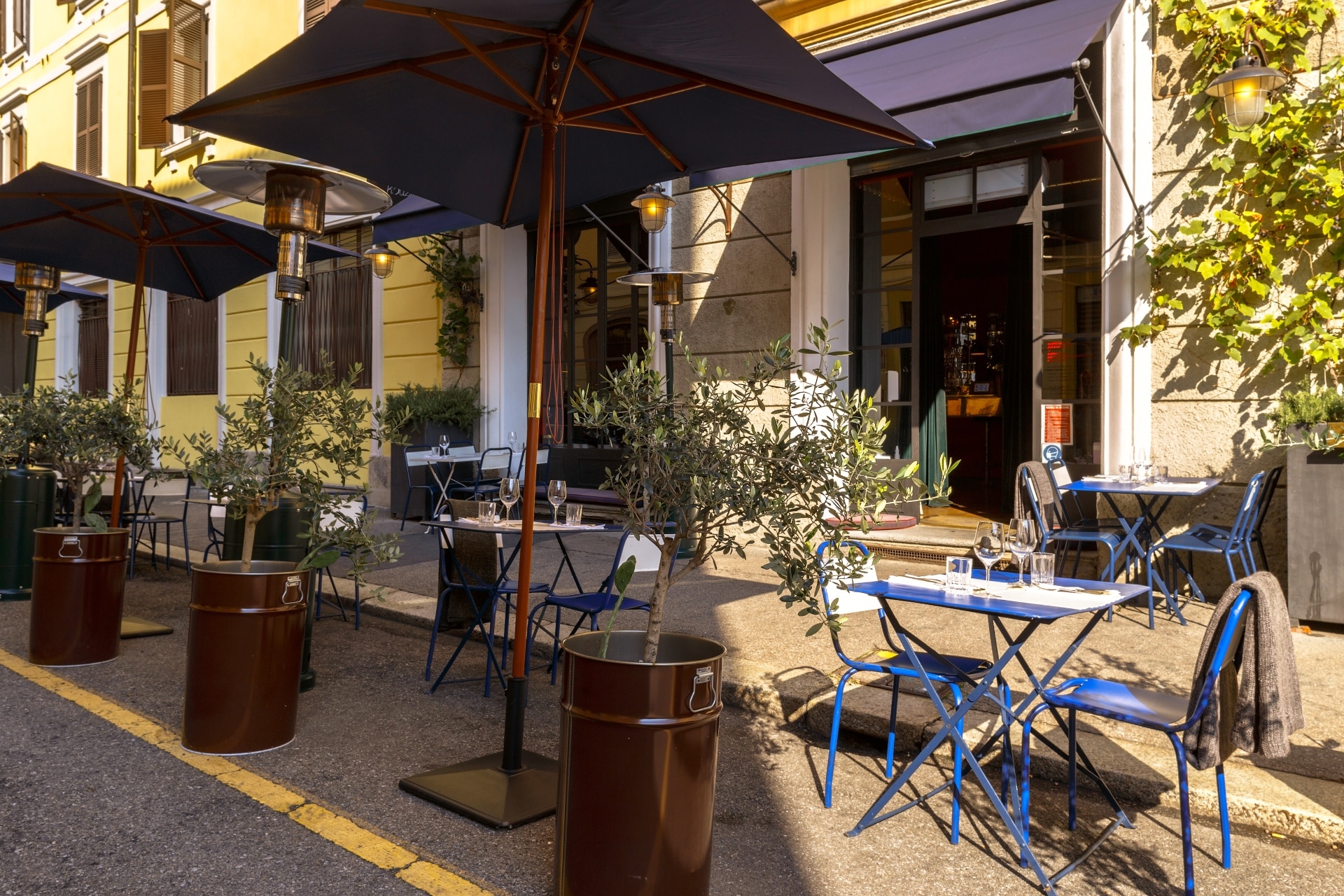 Milano: cambiano le regole sui dehor di bar e ristoranti