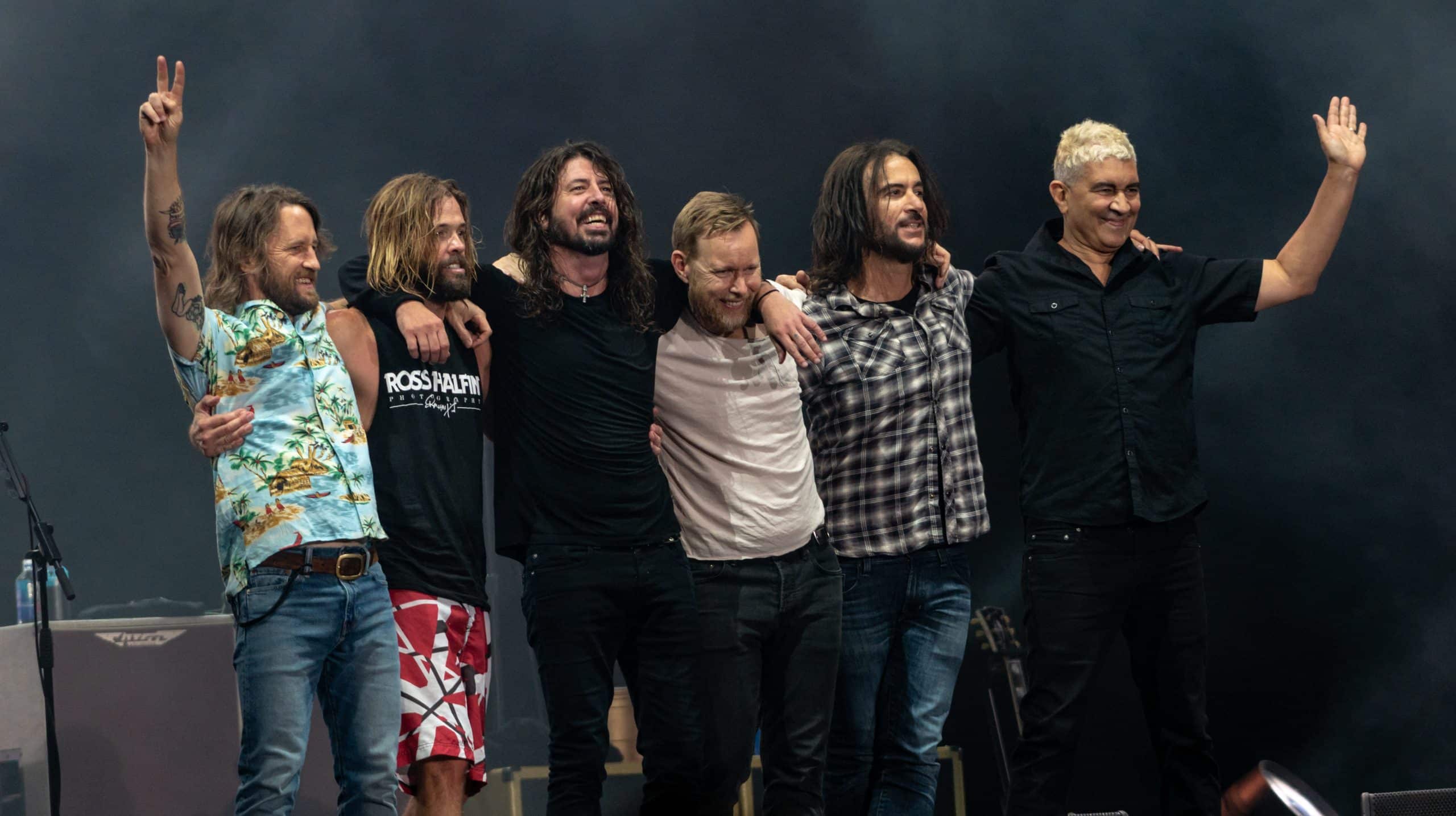 Biglietto Di Auguri Quadrato Willow Gifts - 'Wishing You The Best Birthday' Con Testo Foo Fighters, Bianco Per Messaggio Personalizzato