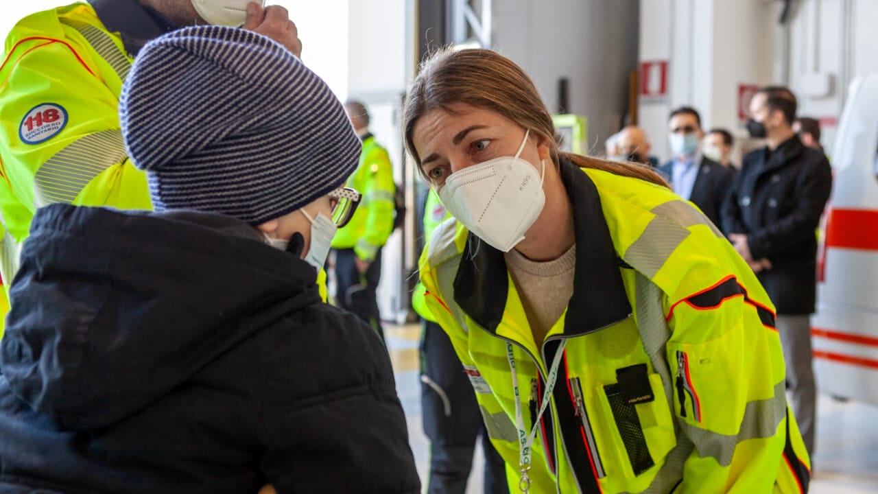 Milano accoglie i primi bambini ucraini malati oncologici