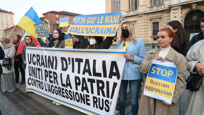 Protesta a Milano per l'Ucraina