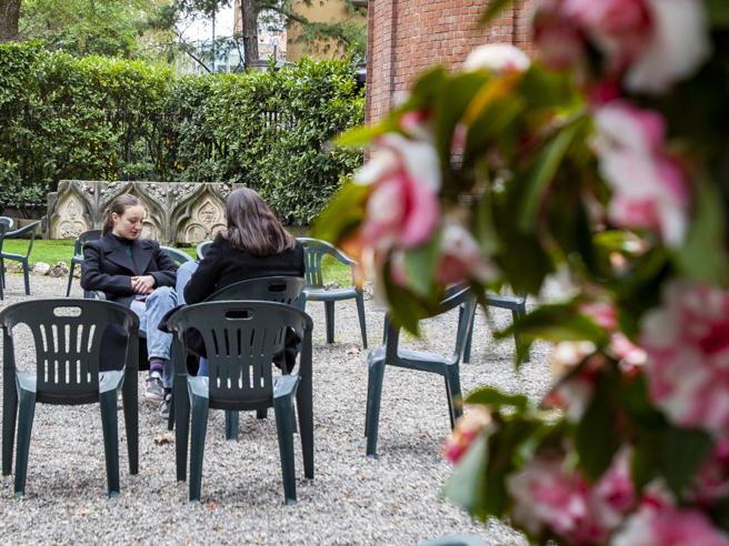 Il Giardino Delle Vergini a Milano: un’area riservata alle studentesse della Cattolica
