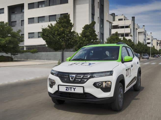 Al Car Sharing di Milano si unisce anche Renault 