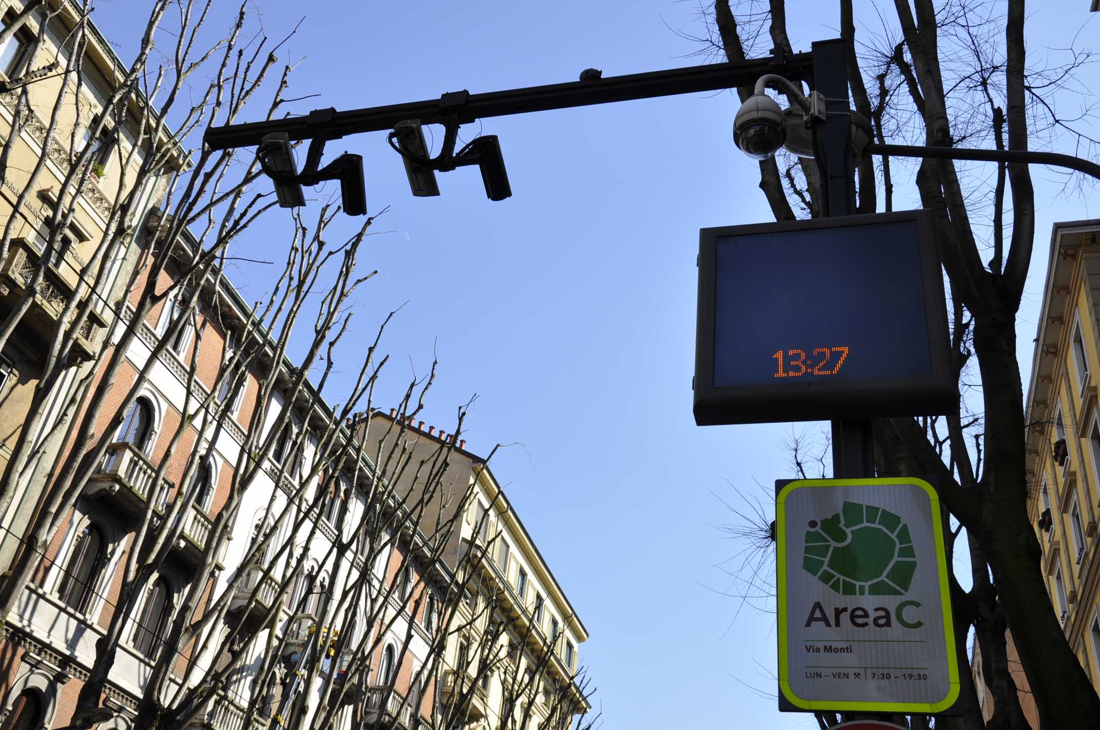 Milano aggiunge isola come zona a traffico limitato