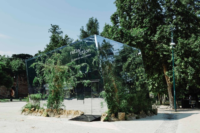 reflection installazione Piazza Del Cannone Milano