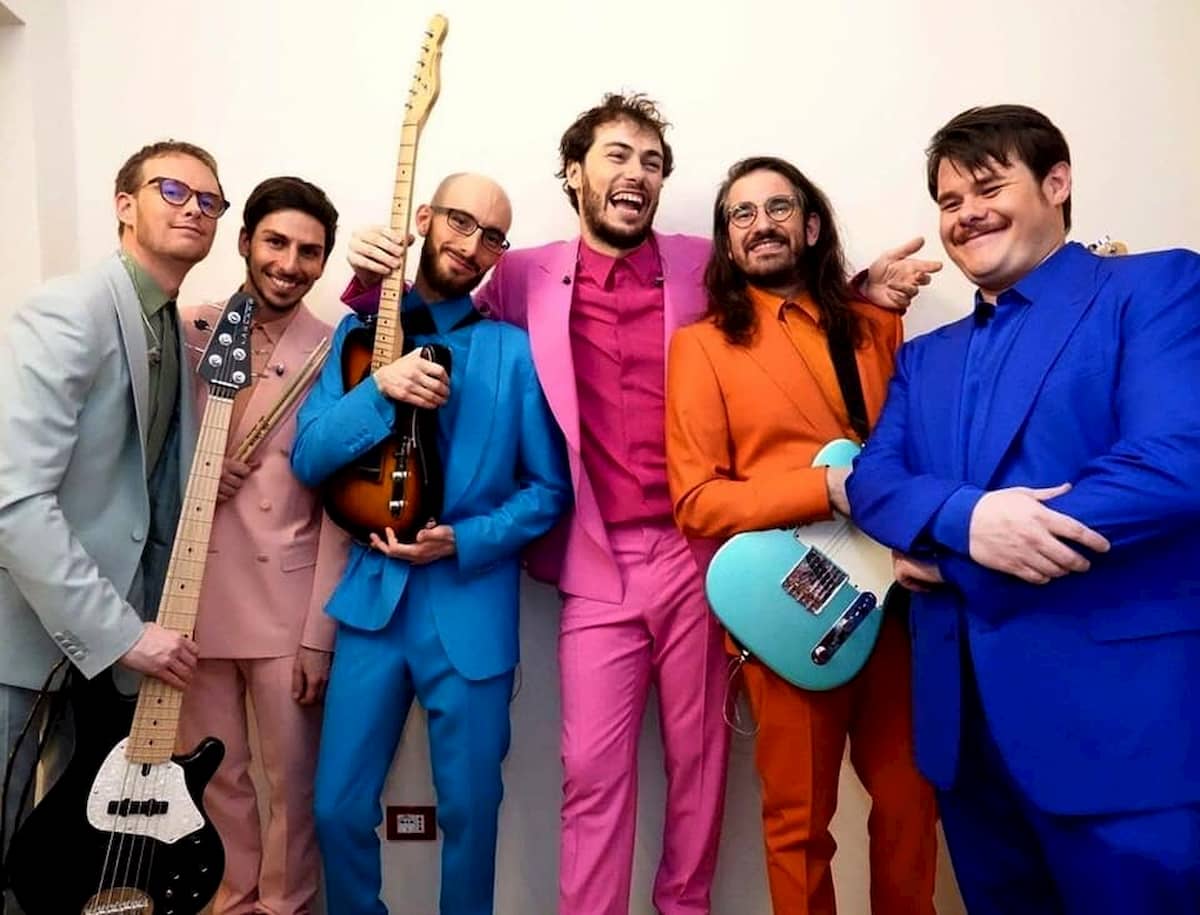 pinguini tattici nucleari milano