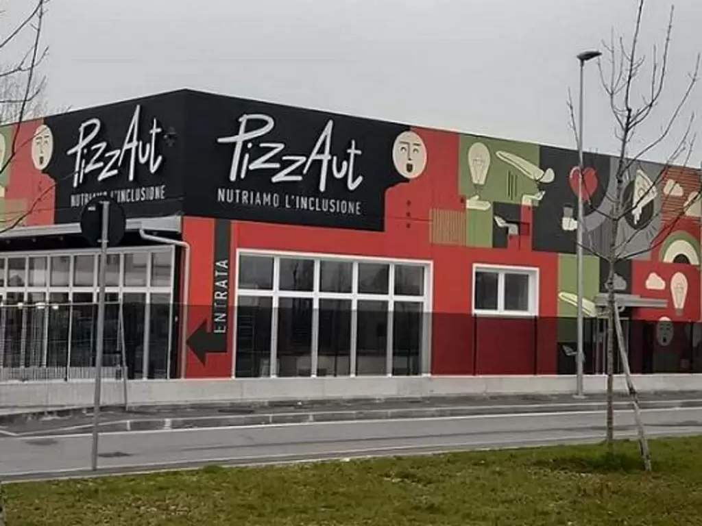 Pizzaut: “scappano” ma poi tornano a pagare il conto