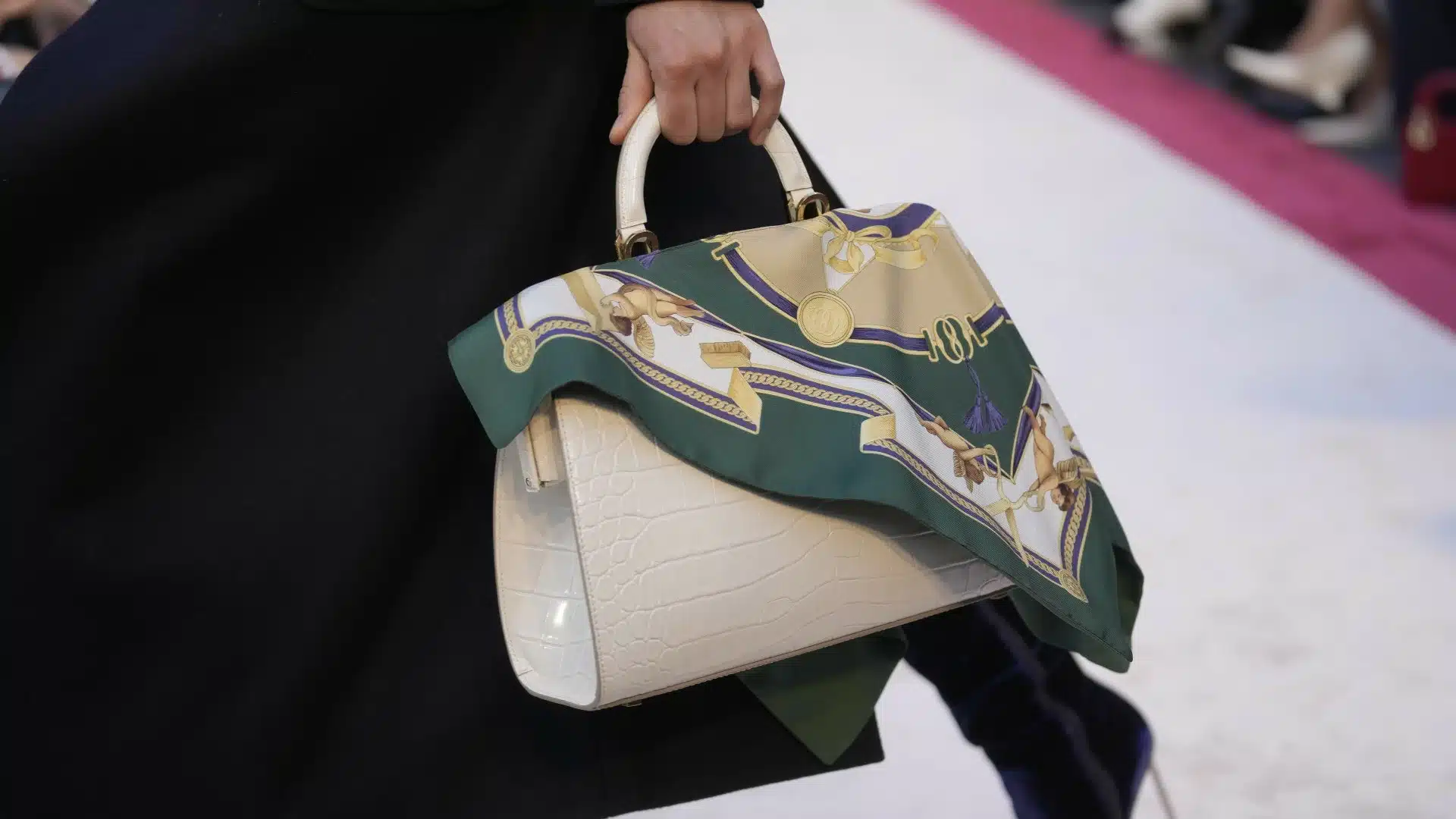 Le borse più belle della Milano Fashion Week: da Fendi a Bottega Veneta