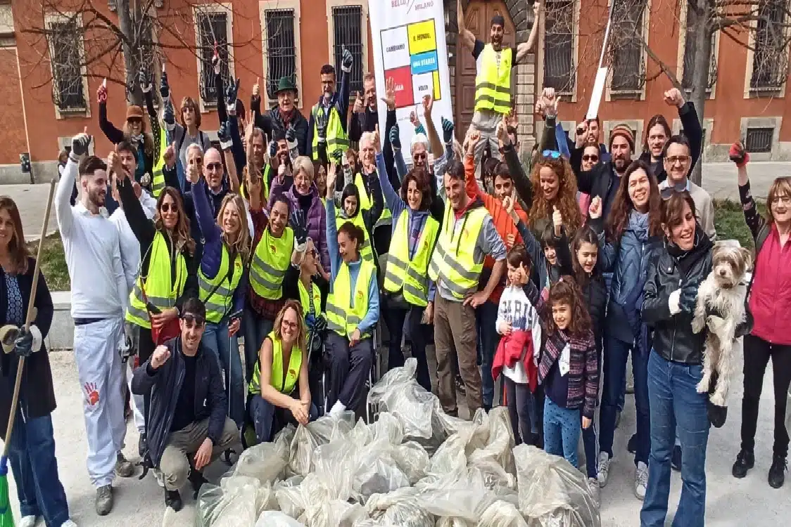 piazza sant'ambrogio ripulita