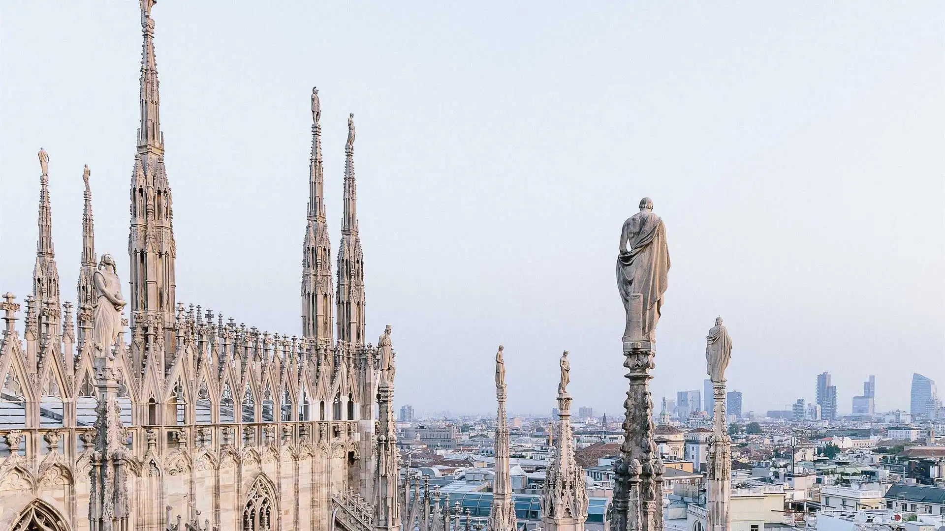 Fuga da Milano, Sala: “Non dobbiamo fidarci troppo”