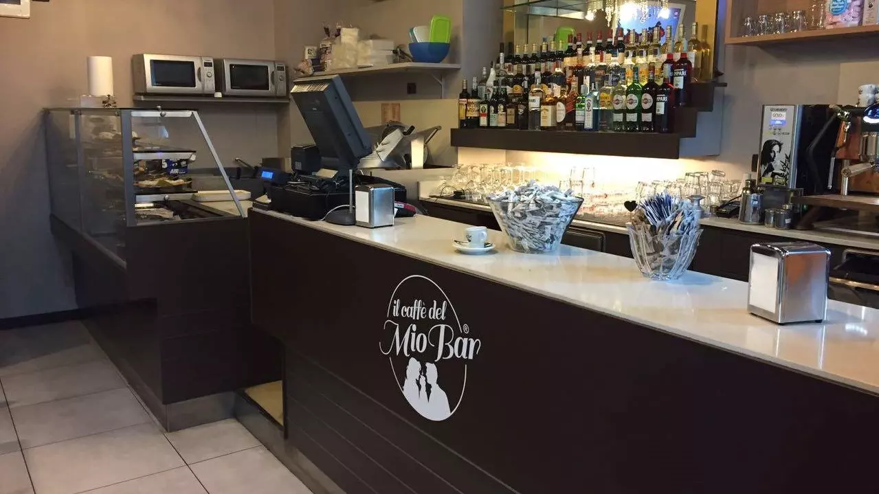 Milano, chiuso il bar più economico