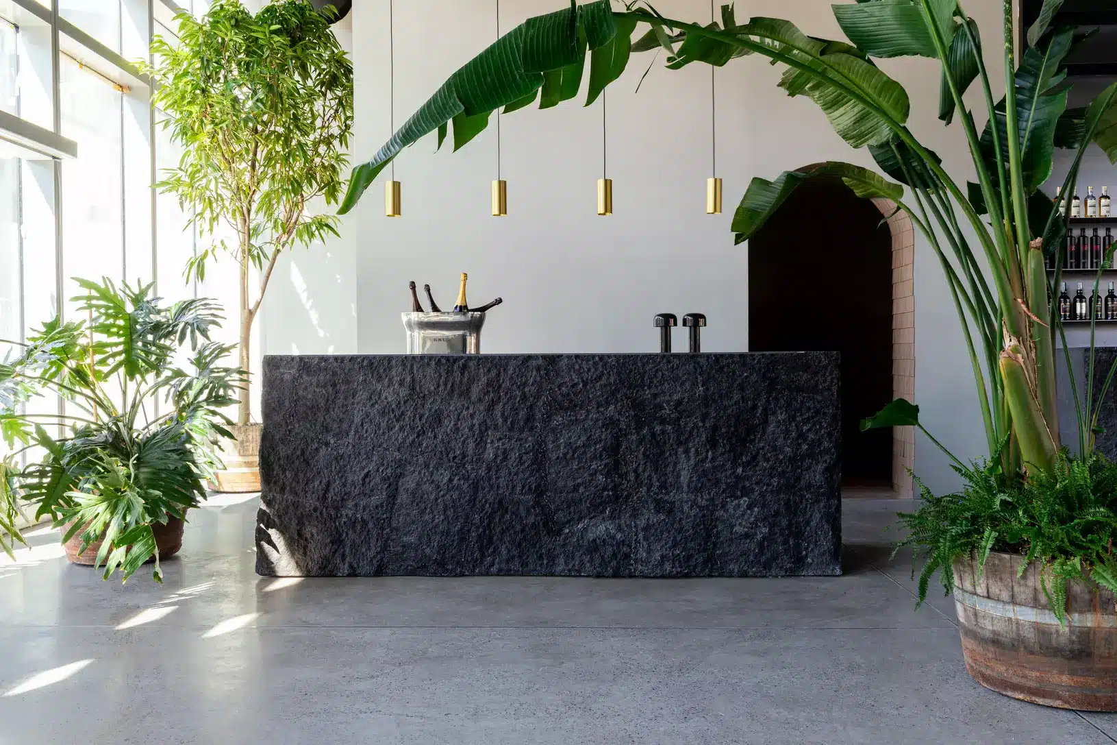 six milano porta nuova