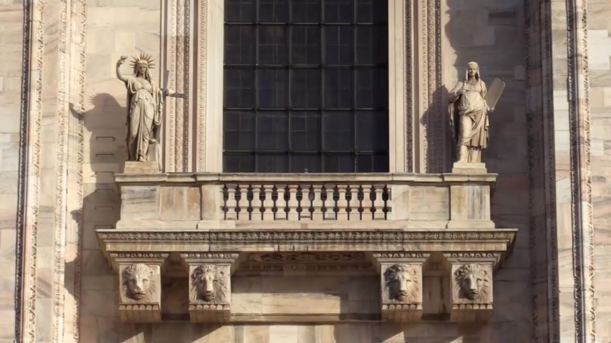 La Statua della Libert&agrave; in Piazza Duomo&nbsp;