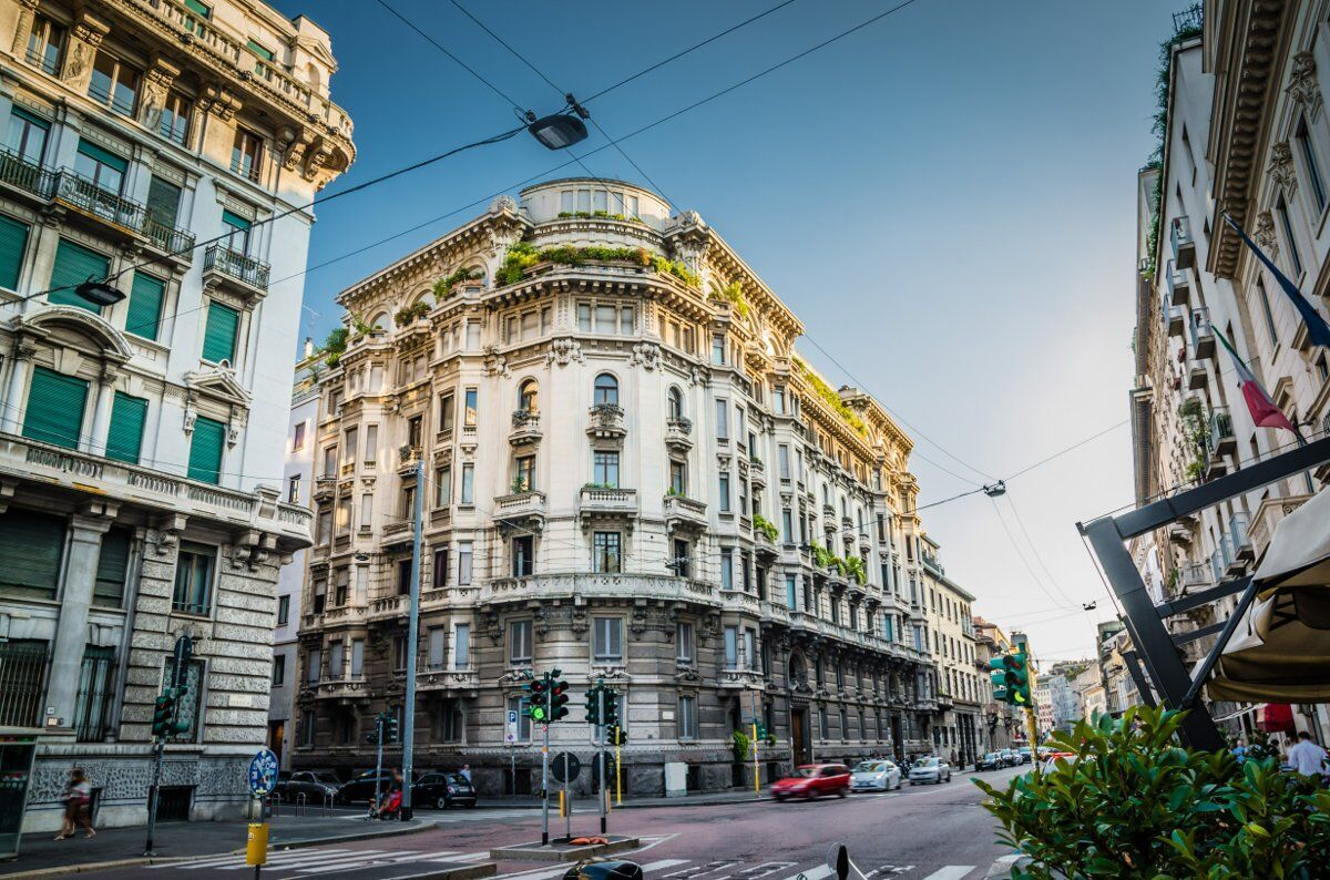 Un giro a piedi nella Milano Liberty