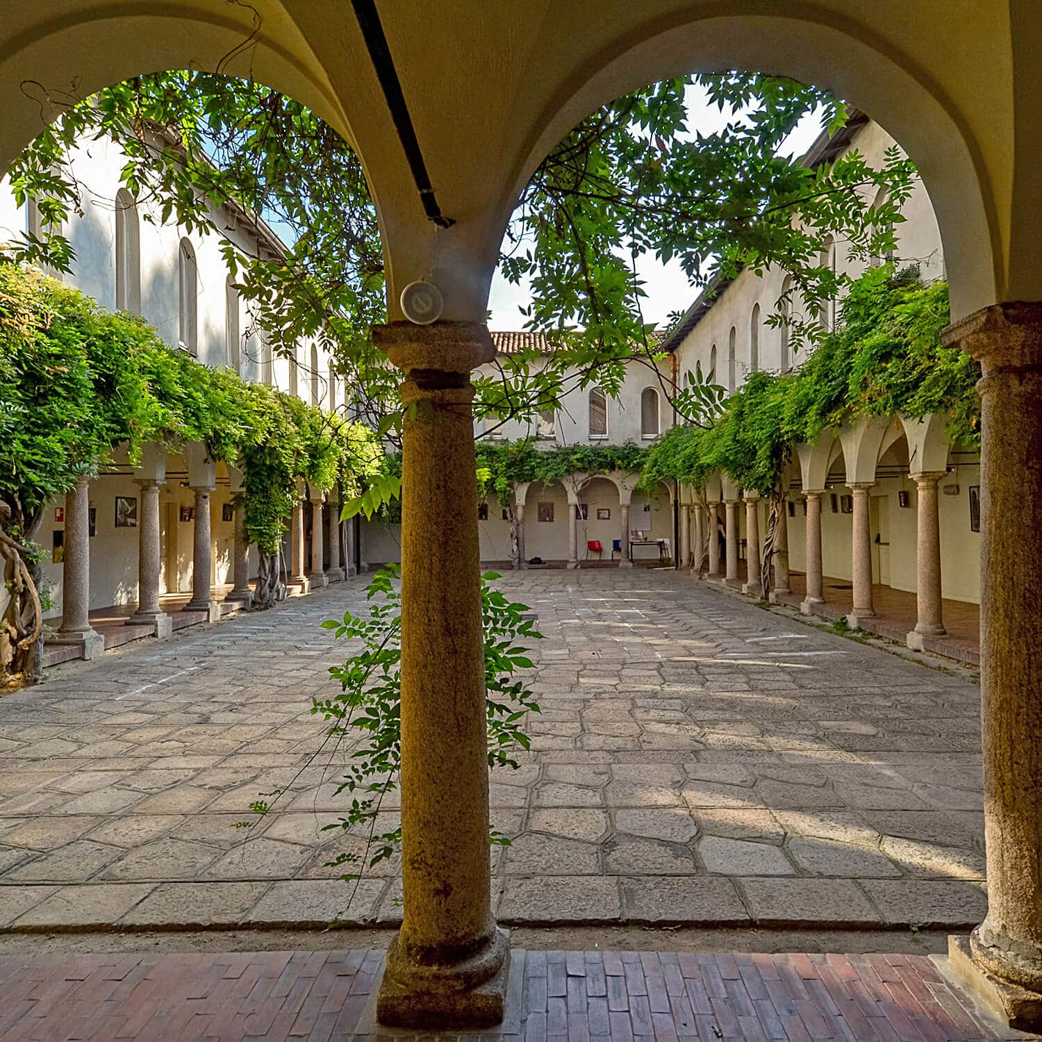 chiostro dei glicini