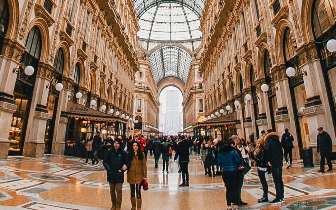 VIA MONTE NAPOLEONE: IL GIOIELLO PIÙ CARO DEL MONDO