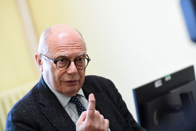Vaccino Covid, Galli: "Dopo prima dose c'è ancora rischio"