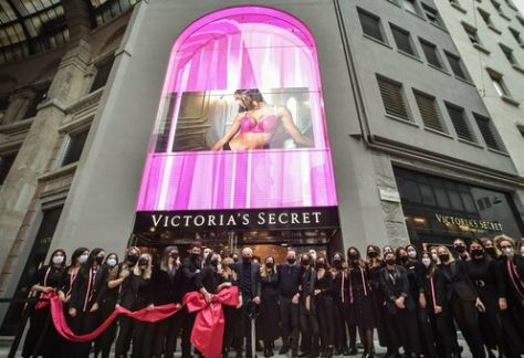 Victoria's secret sbarca a Milano con il primo flagship store full assortment