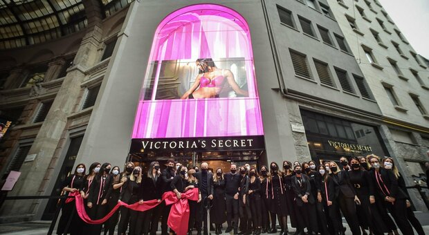 Victoria's secret sbarca a Milano con il primo flagship store full assortment