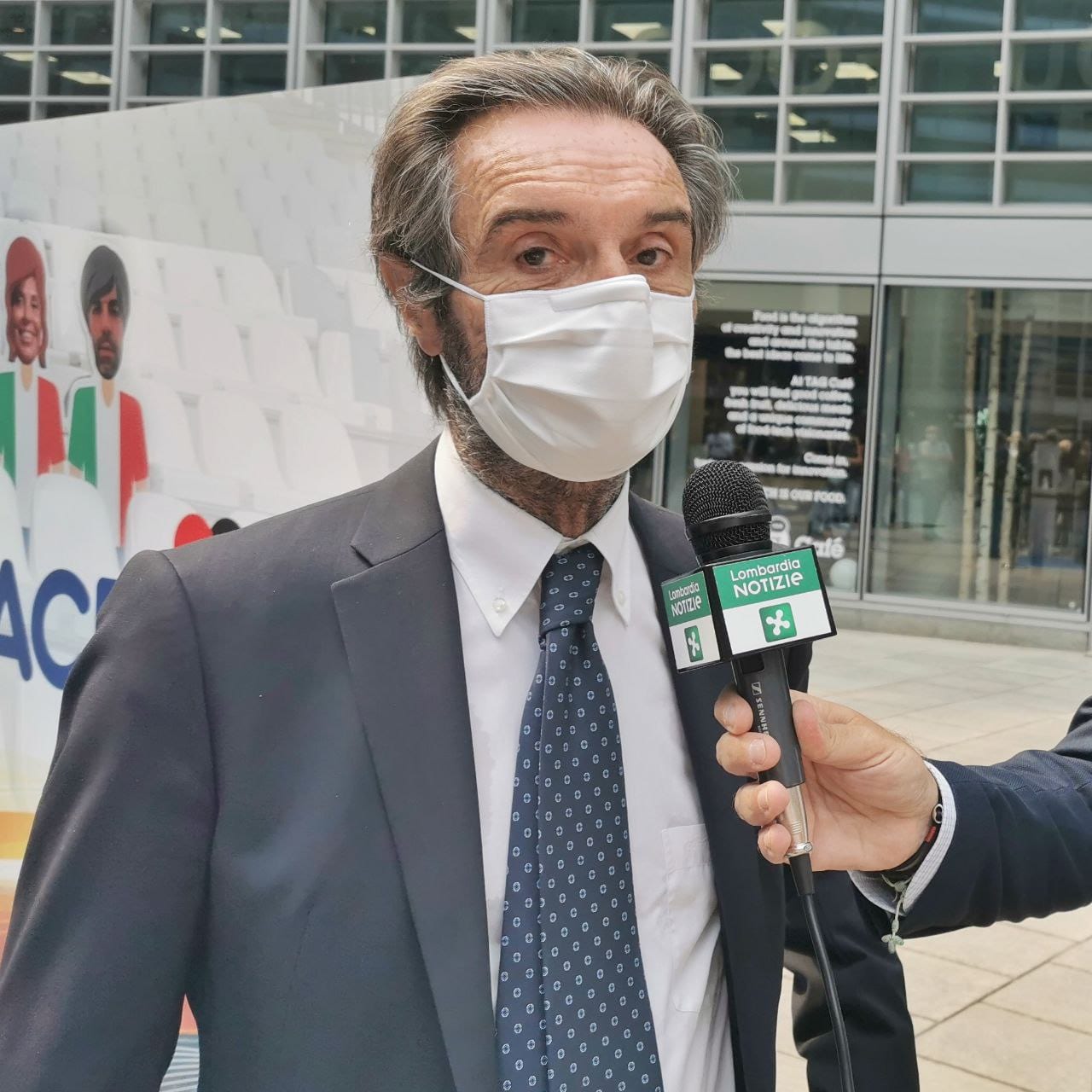 attilio fontana lombardia zona rossa