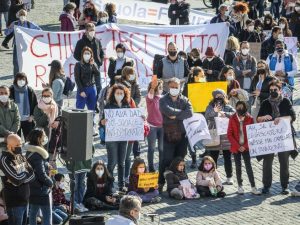 Manifestazione "no Dad" a Roma