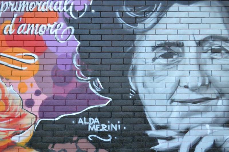 Un nuovo murale accoglie studenti e professori all’entrata della scuolaICS Alda Merini Milano, in Via Gallarate.