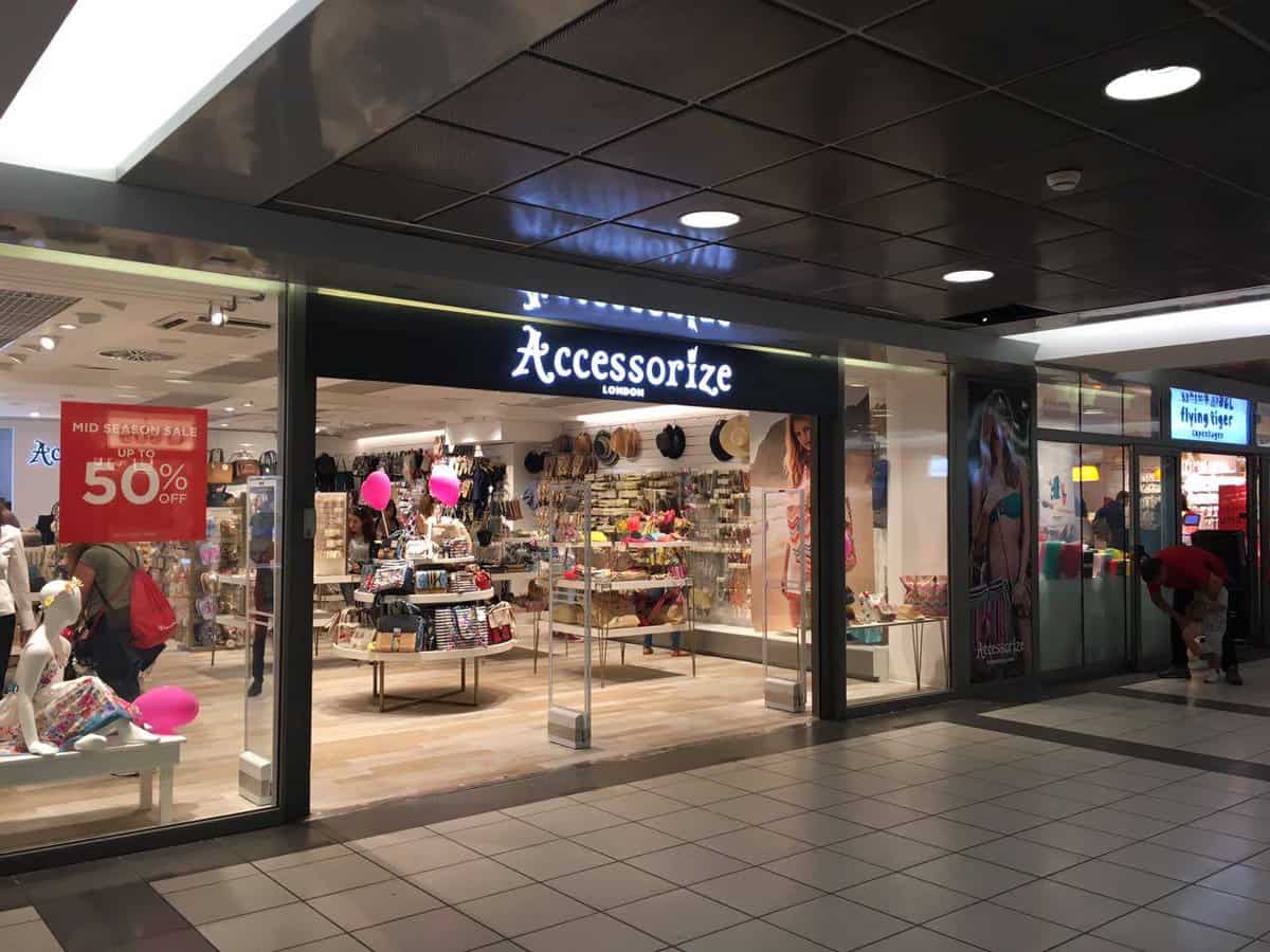 accessorize chiude-i-negozi in italia milano