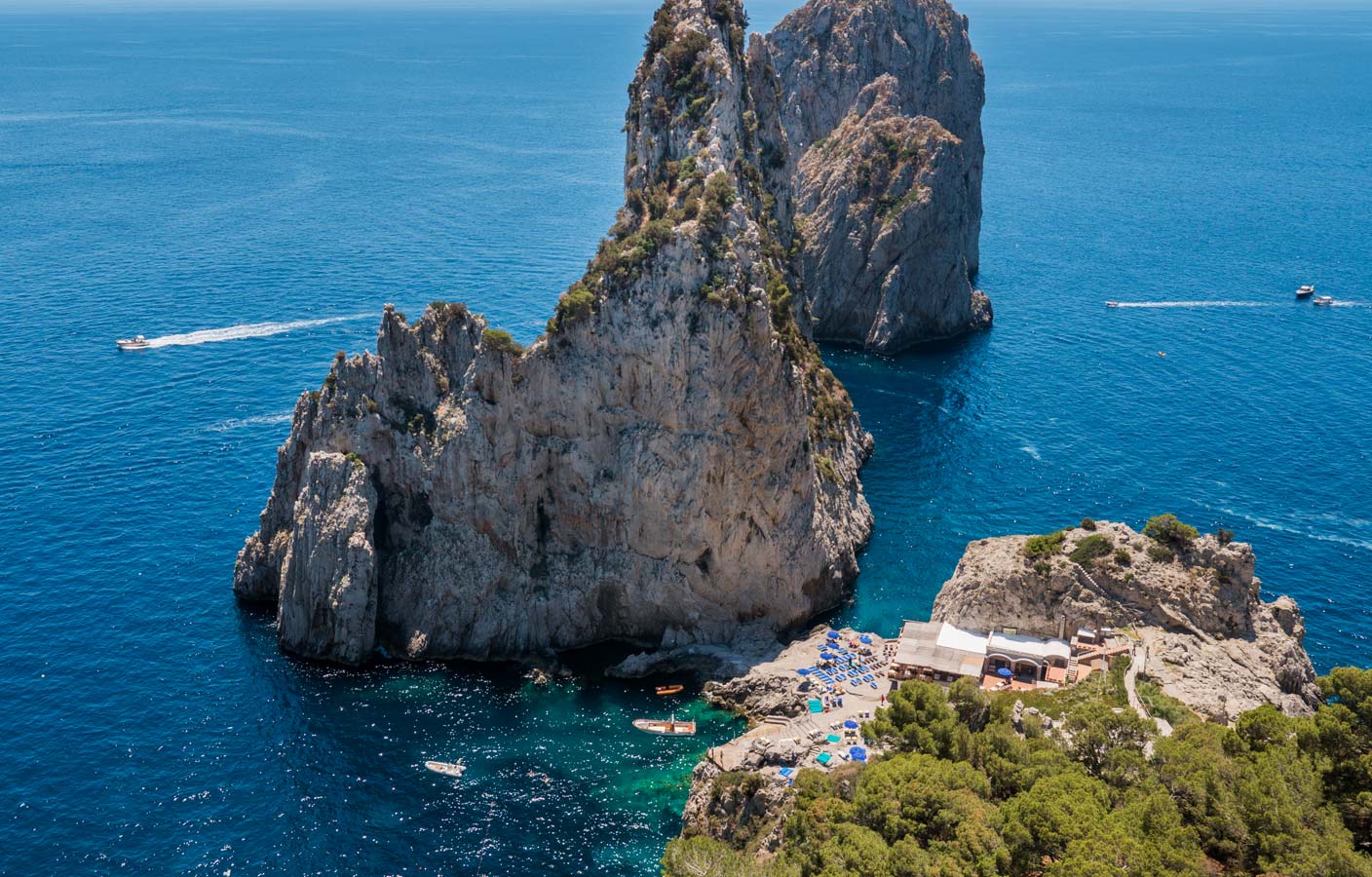 Vacanze Estate 2021: Ecco le mete più cercare su booking.com
