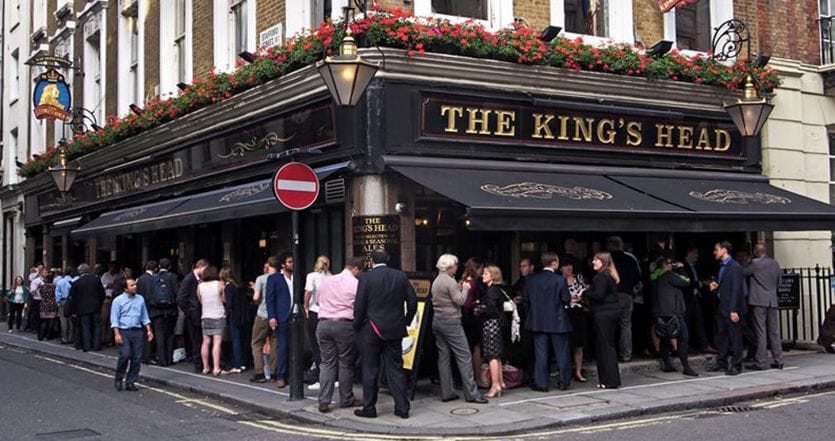 A londra "Sold Out"per la riapertura di Bar e ristoranti: iniziata la ripartenza