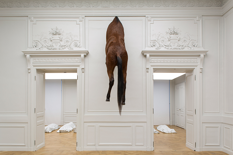 nuova mostra cattelan