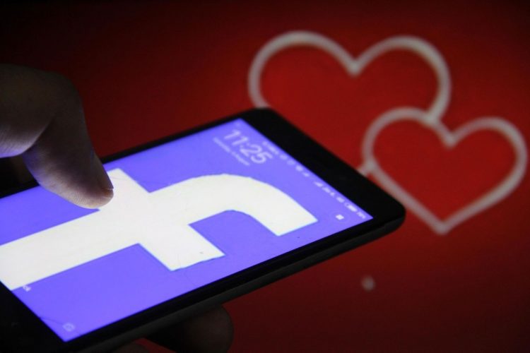 Cerchi l'anima gemella? Ci pensa Facebook con la sua nuova App
