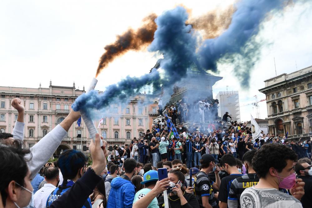 assembramenti tifosi inter