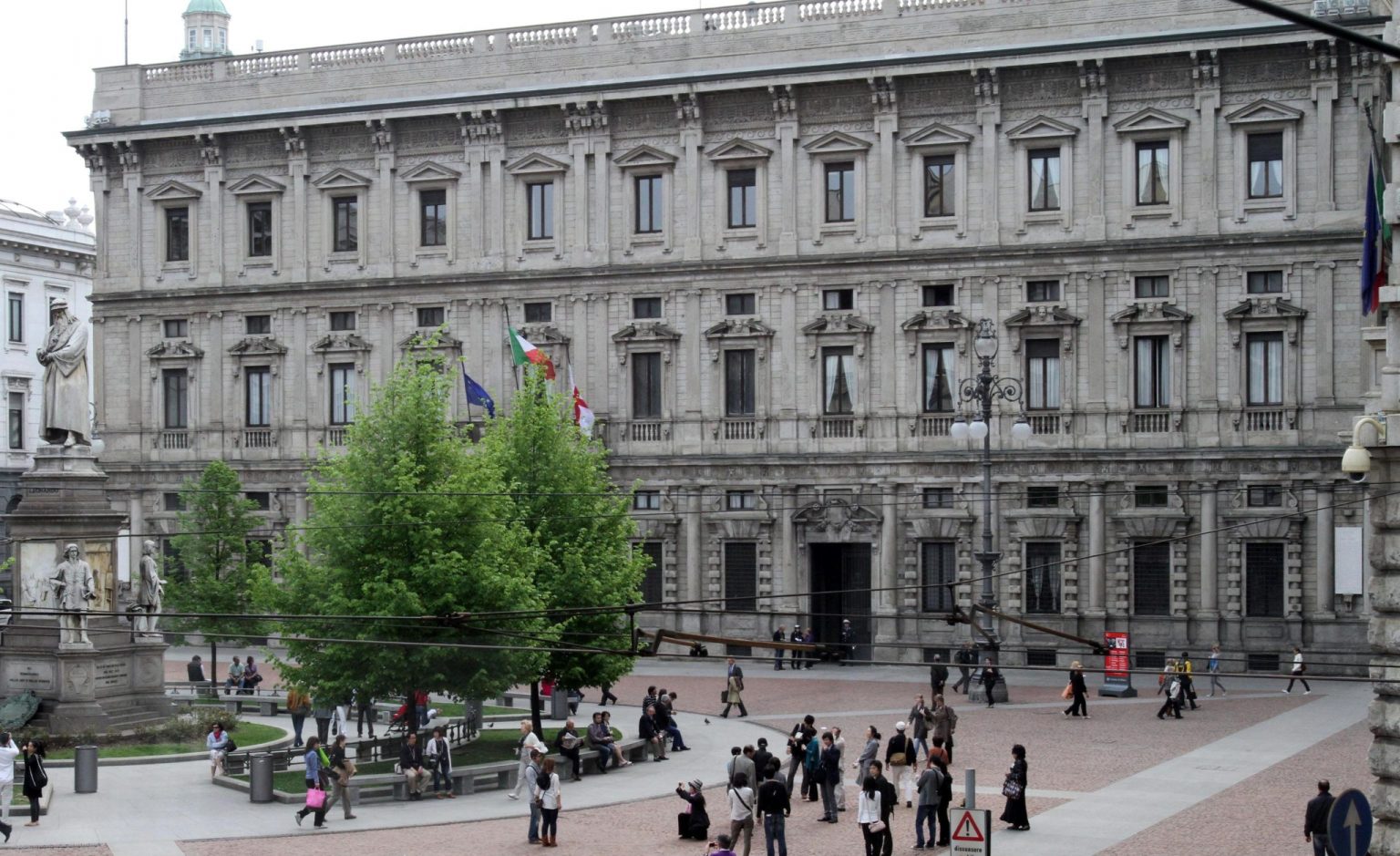 assunzione comune milano
