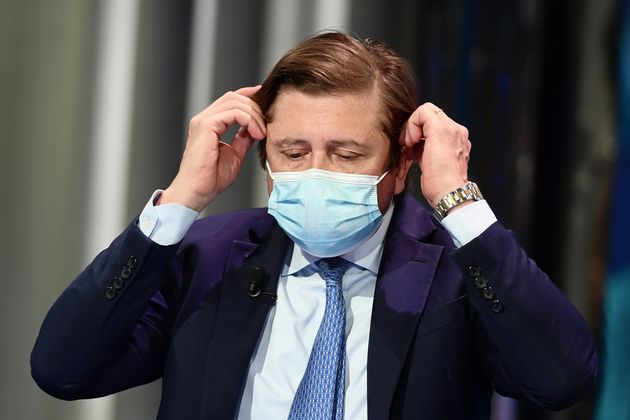 Sileri:" Verso il coprifuoco alle 24 e zona bianca in Italia a Giugno"
