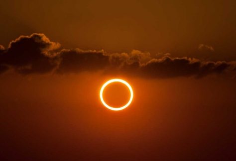 eclissi anulare solare