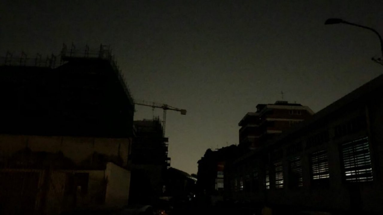 blackout milano