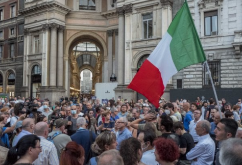 manifestazione green pass milano