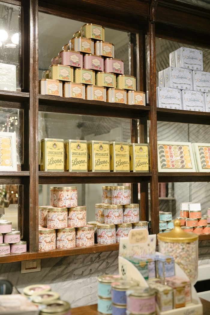 Milano pastiglie LEONE_TEMPORARY shop