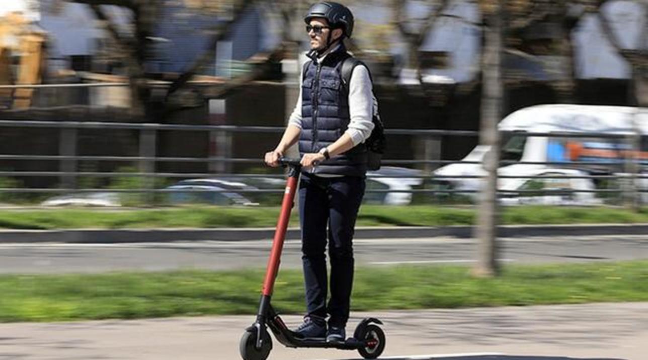 milano multe monopattino casco obbligatorio