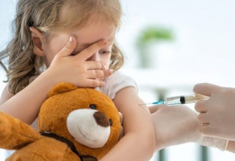 Speranza: «Da dicembre vaccini ai bambini»