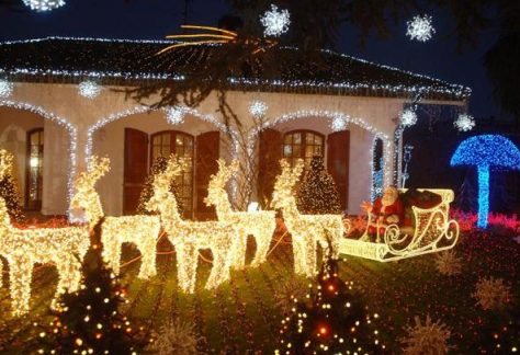 Alle porte di Milano si riaccende la magia con la casa di Babbo Natale