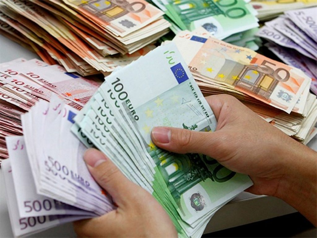 stretta contanti gennaio 2022