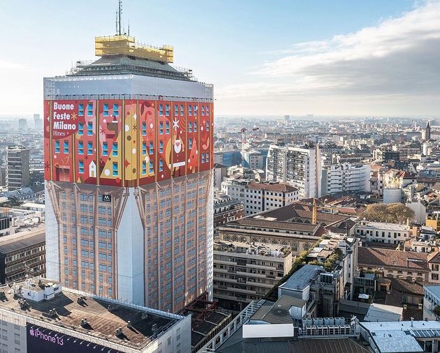Torre Velasca Milano Natale : Credits: francescoporoli